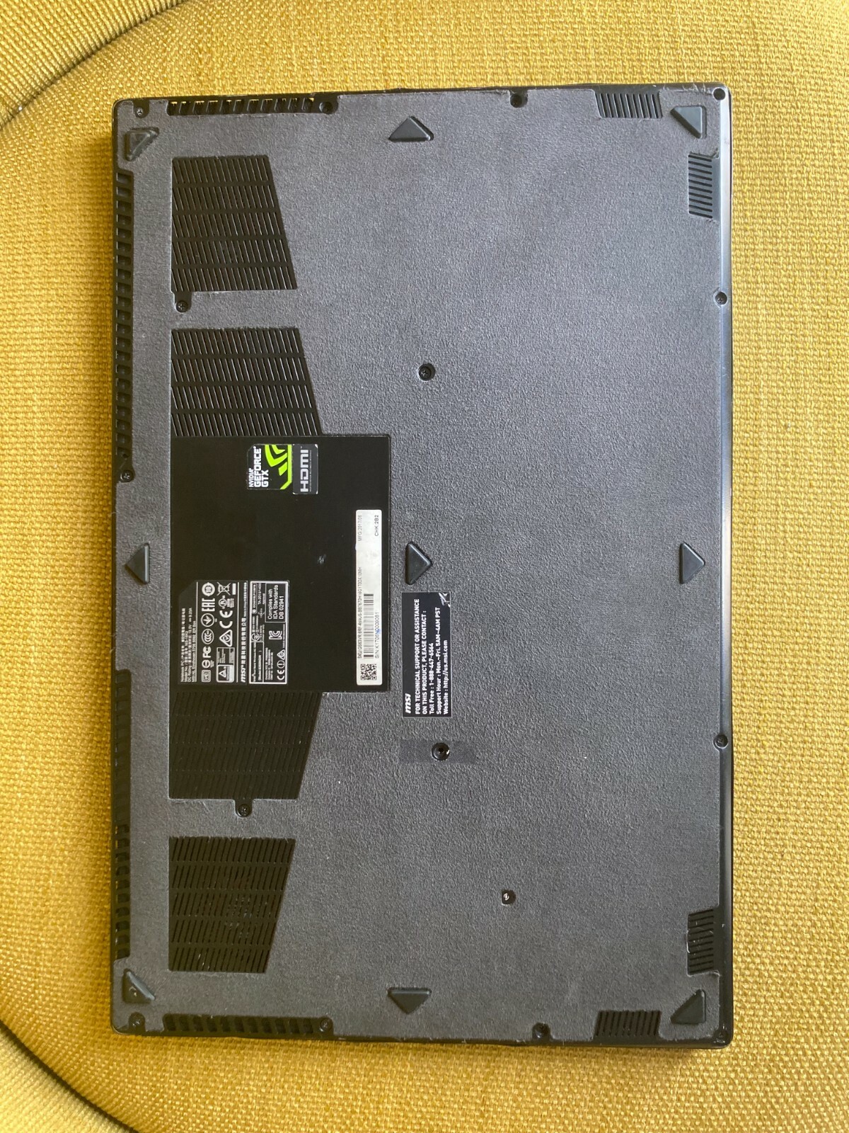 MSI GS63VR 6RF i7-6700HQ 15.6 GTX 1060 Gaming Laptop (DOES NOT POST BIOS)