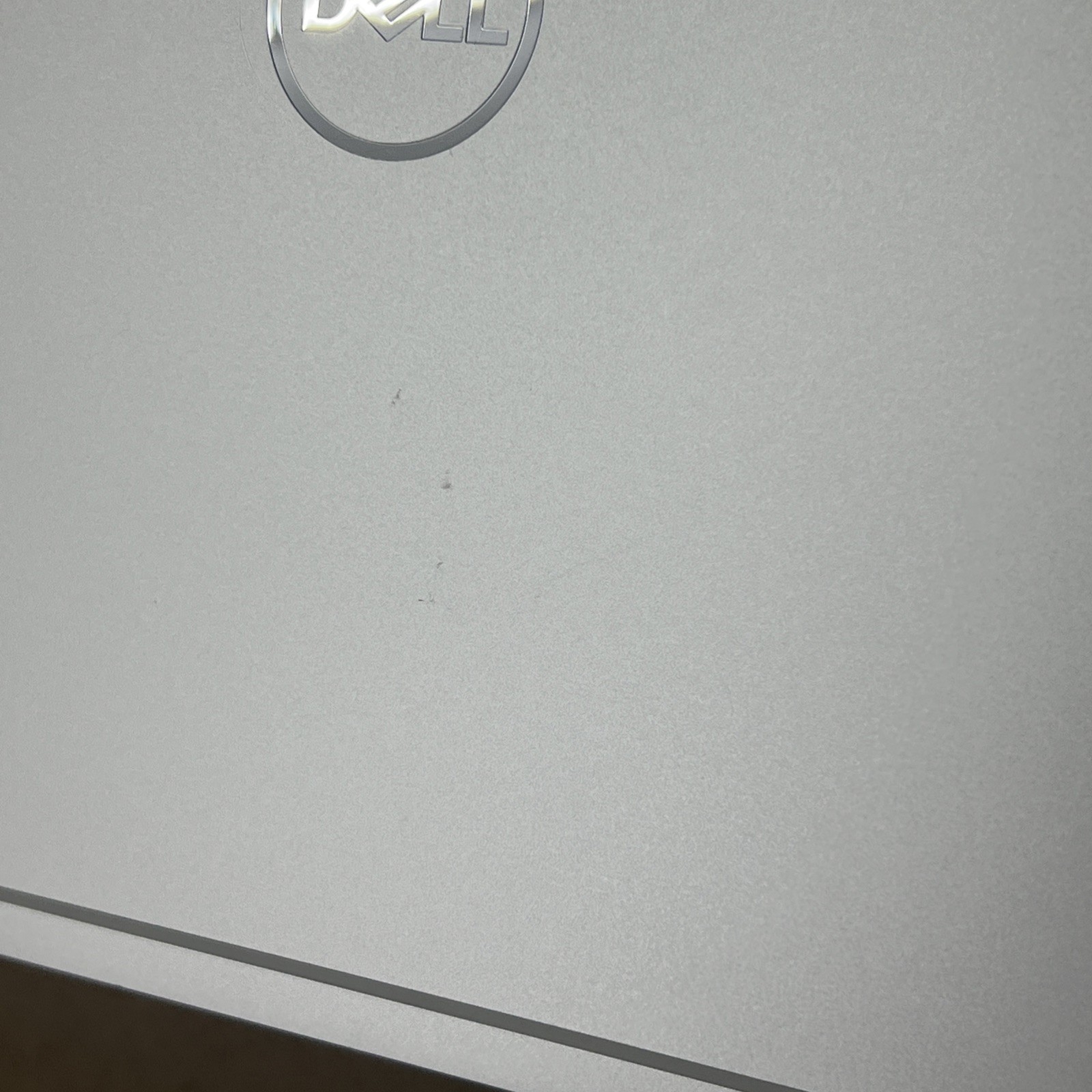 Dell XPS 15 9575 2-in-1 4k i7-8705G 3.1GHz 16GB RAM 256GB SSD – Good *Read Desc*