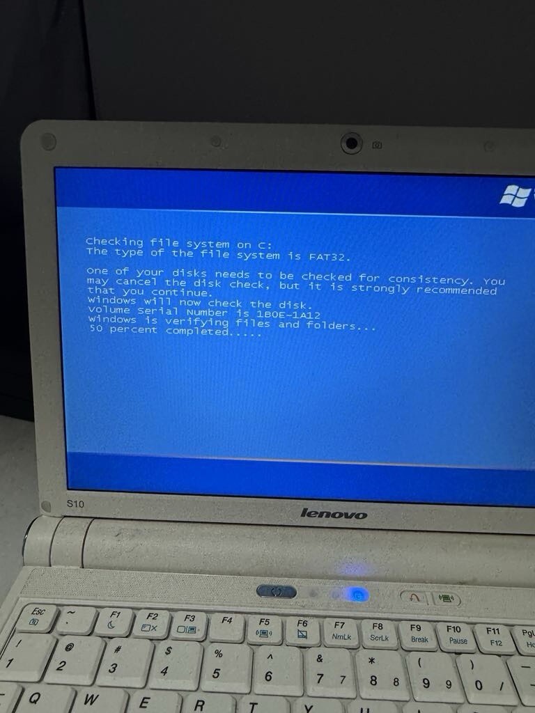 Lenovo IdeaPad S10 4231 Red Powers on , Partially Tested NO POWER SUPPLY