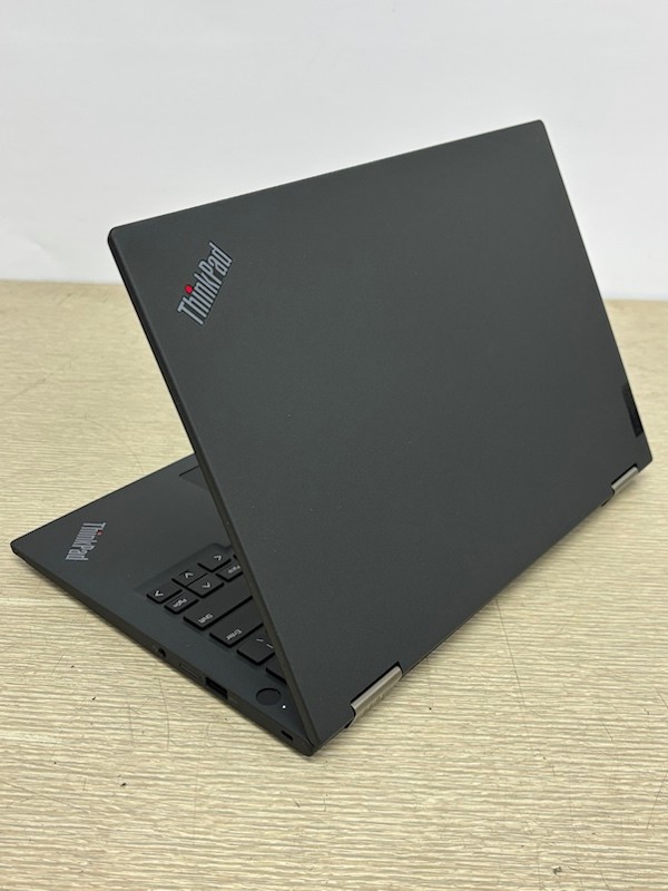 Lenovo ThinkPad X13 Yoga Gen 2 Touchscreen 2in1 i5-1145G7 16GB 256GB SSD~ W11 P