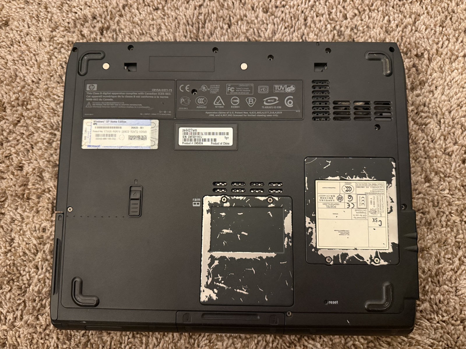 HP Pavilion ze4400 Laptop XP Pro AMD Athlon XP 2200+ 960MB RAM 30GB HDD