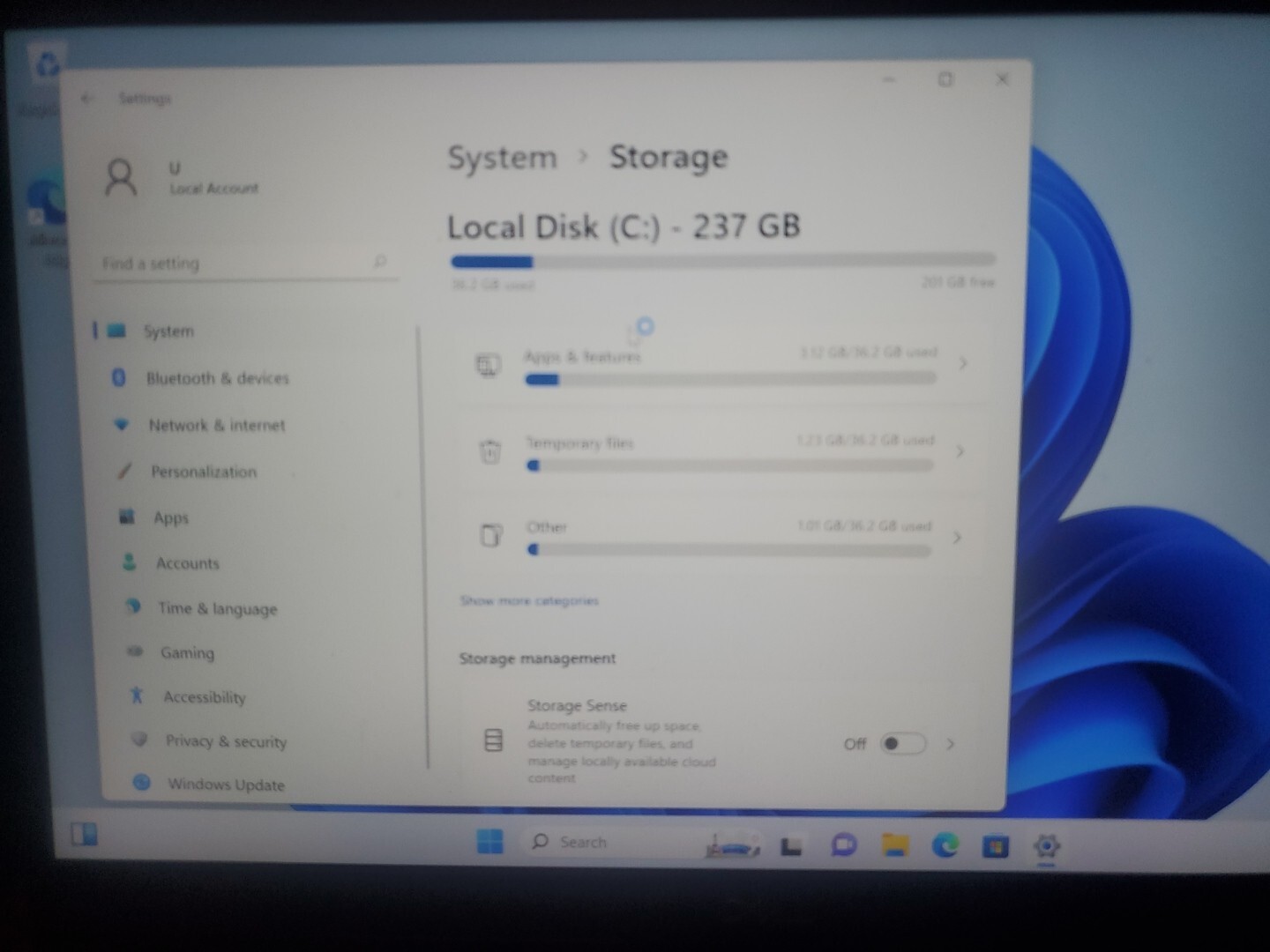 Dell Latitude 3301 13.3″ Intel i7-8565U 1.80GHz 8GB RAM 256GB
