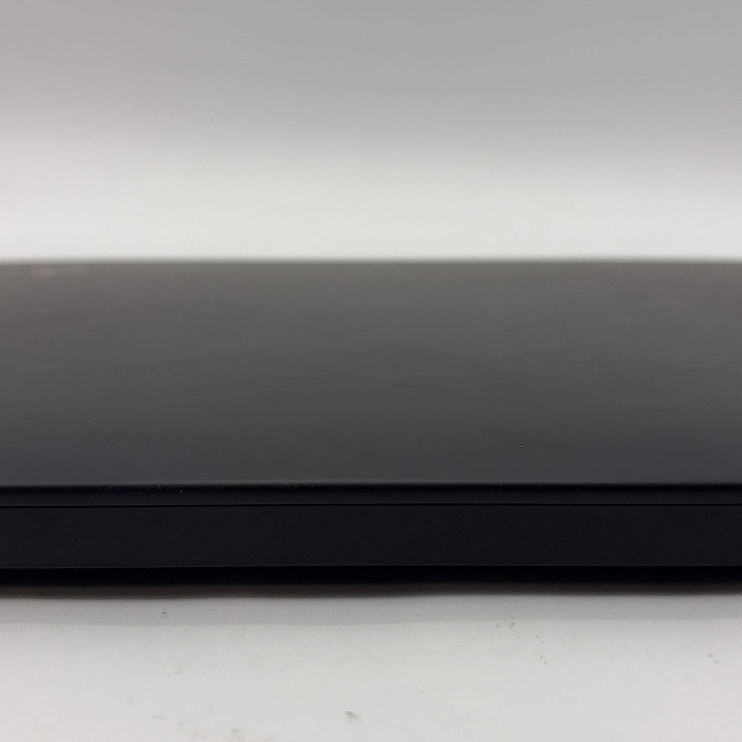 Lenovo ThinkPad X1 Carbon Gen 9 20XW004RUS 14″ i7-1185G7 16GB RAM 512GB SSD