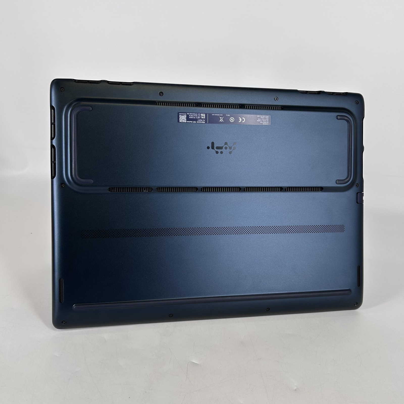 Dell Alienware 16X Aurora 240Hz QHD+ 2.7 GHz Ultra 9 275HX 64GB 2TB SSD RTX 5070
