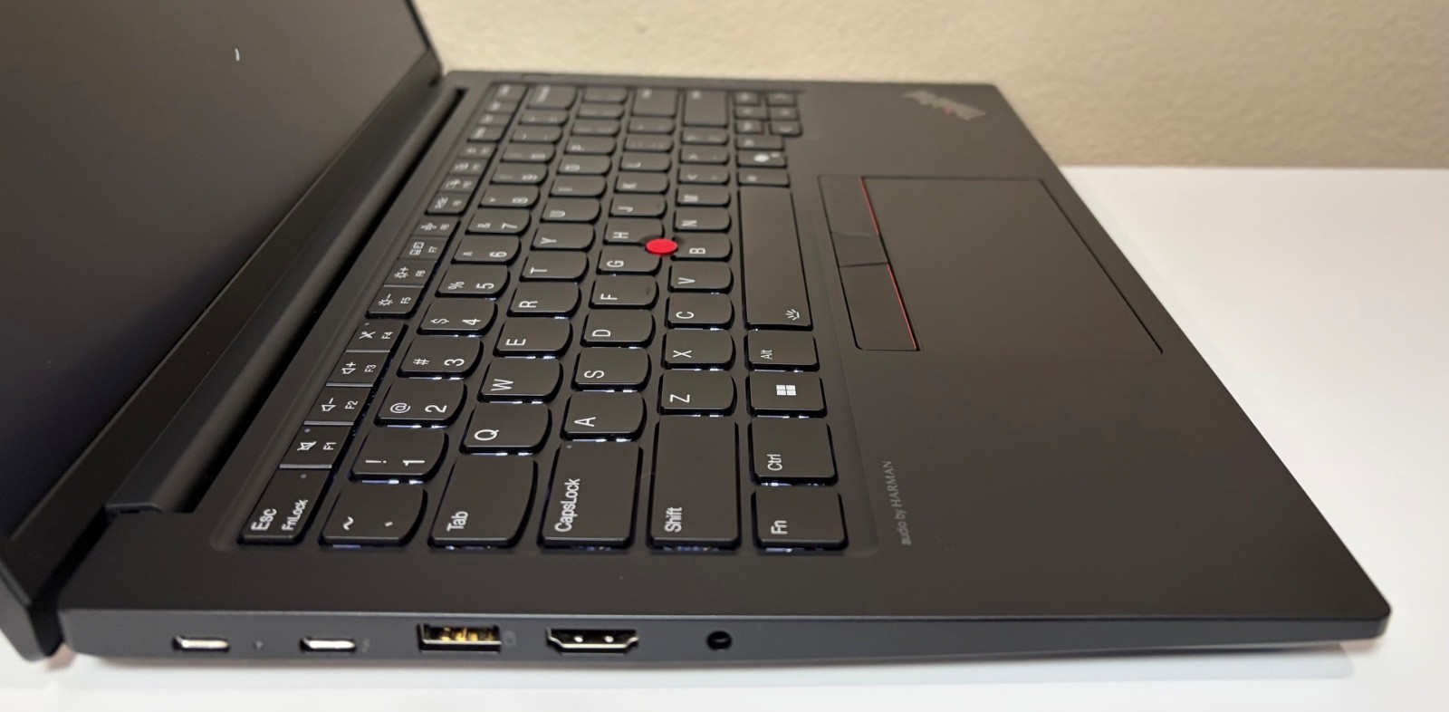 ThinkPad E14 Gen 6 Ultra 5