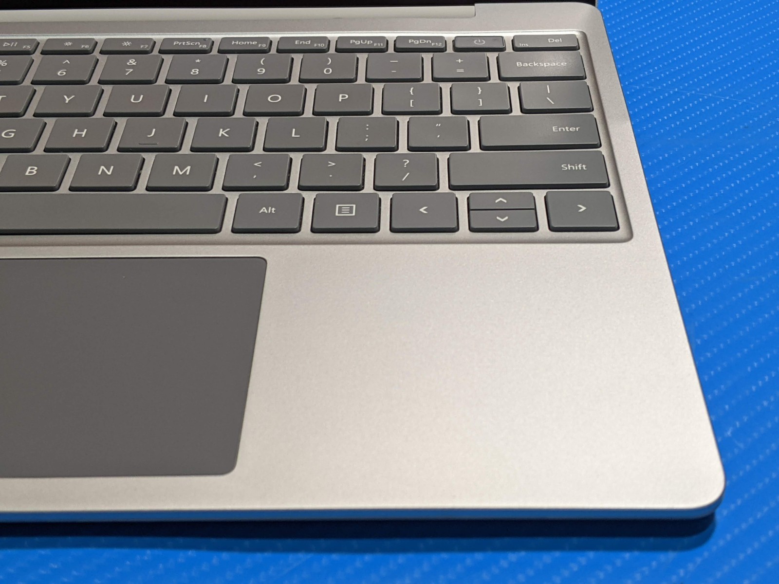 MS Surface Laptop Go 1943 12.4″ 1536×1024 TOUCH i5-10th 1GHz 16GB 256GB W11P +PA