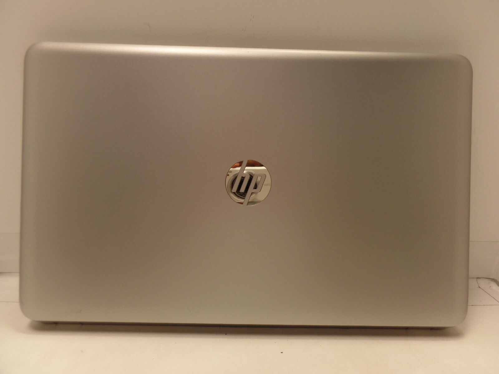 17.3″ HP Pavilion TouchScren AMD A8-5550M 2.10GHz 10GB 1TB Radeon HD 8550G Win10