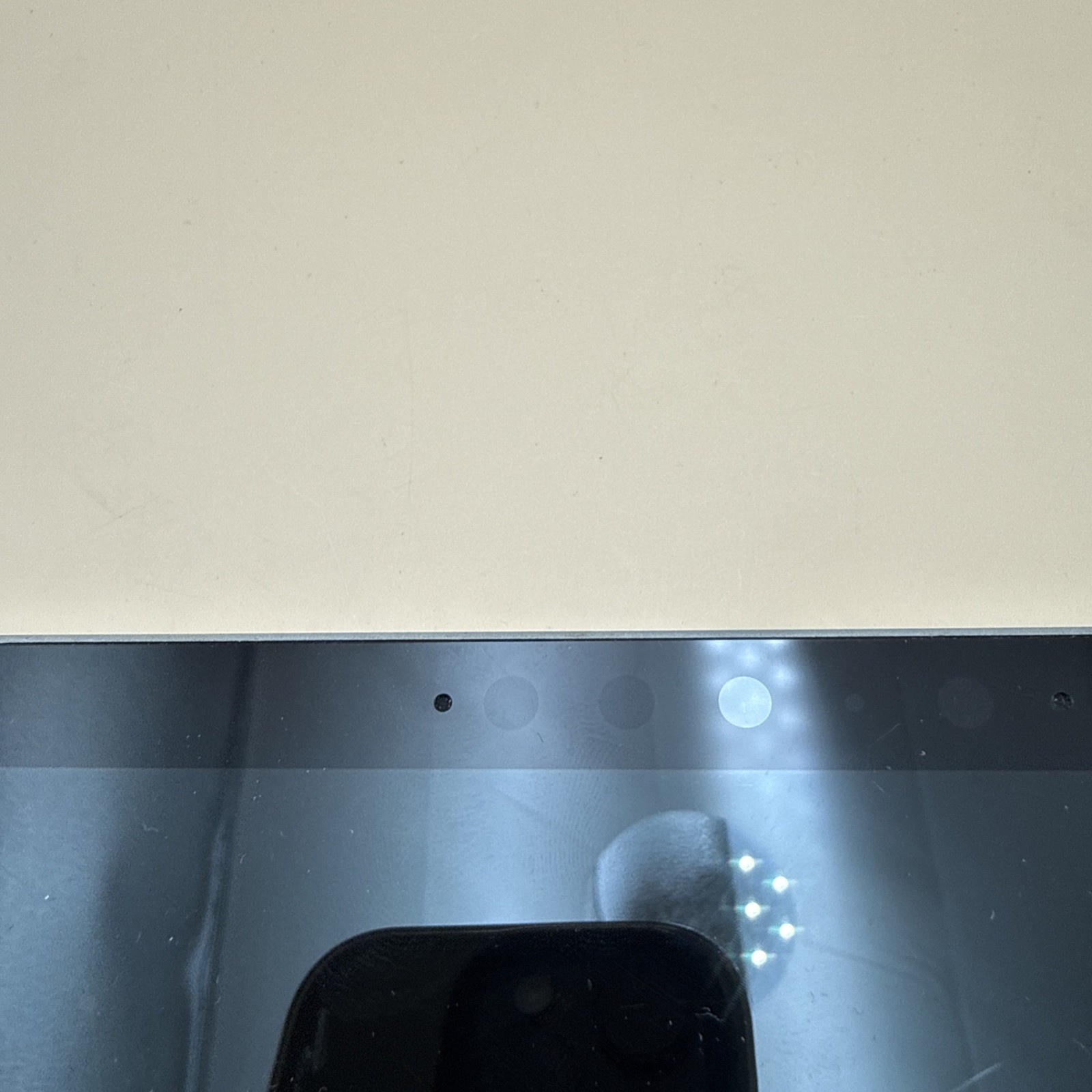 Microsoft 1926 Surface Go 2 10.5″ Pentium 4425Y 1.70Ghz 64GB FOR PARTS