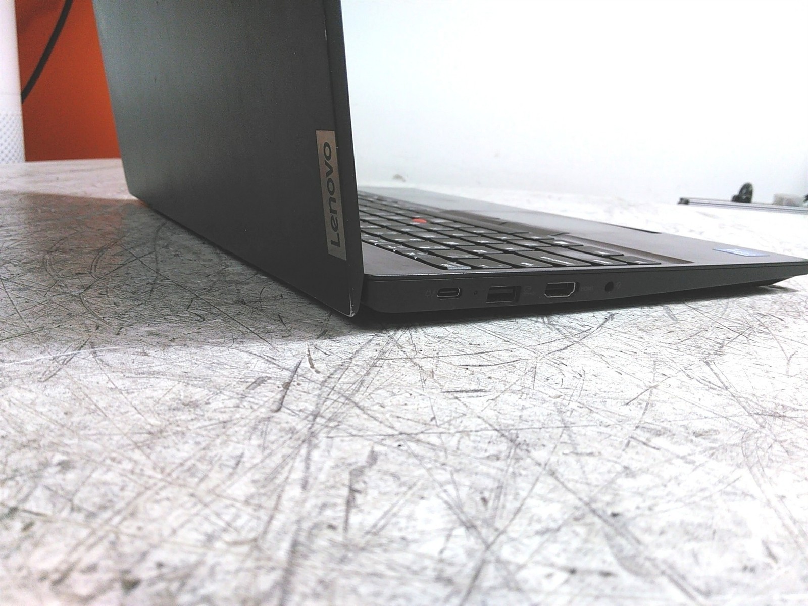Scratched Screen Lenovo ThinkPad E15 Gen 2 Intel i5-1135G7 2.4GHz 8GB 256GB SSD