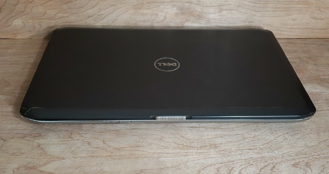Dell Latitude E5520 15″ Laptop, 2nd Gen i3, 2.2Ghz,4GB, 750GB Hard Drive, Win10P
