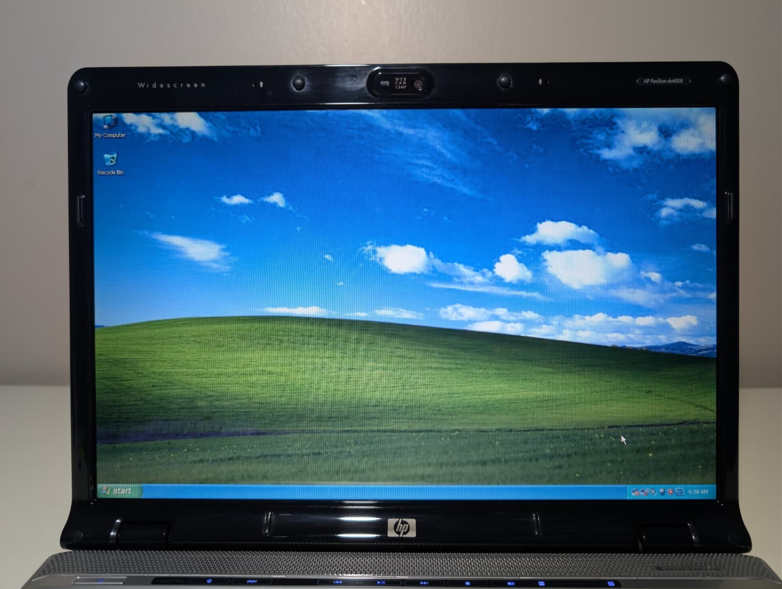 15″ HP Pavilion DV6000 | Pentium T2130 4GB RAM 500GB HD | Win XP Pro 32-Bit DVD