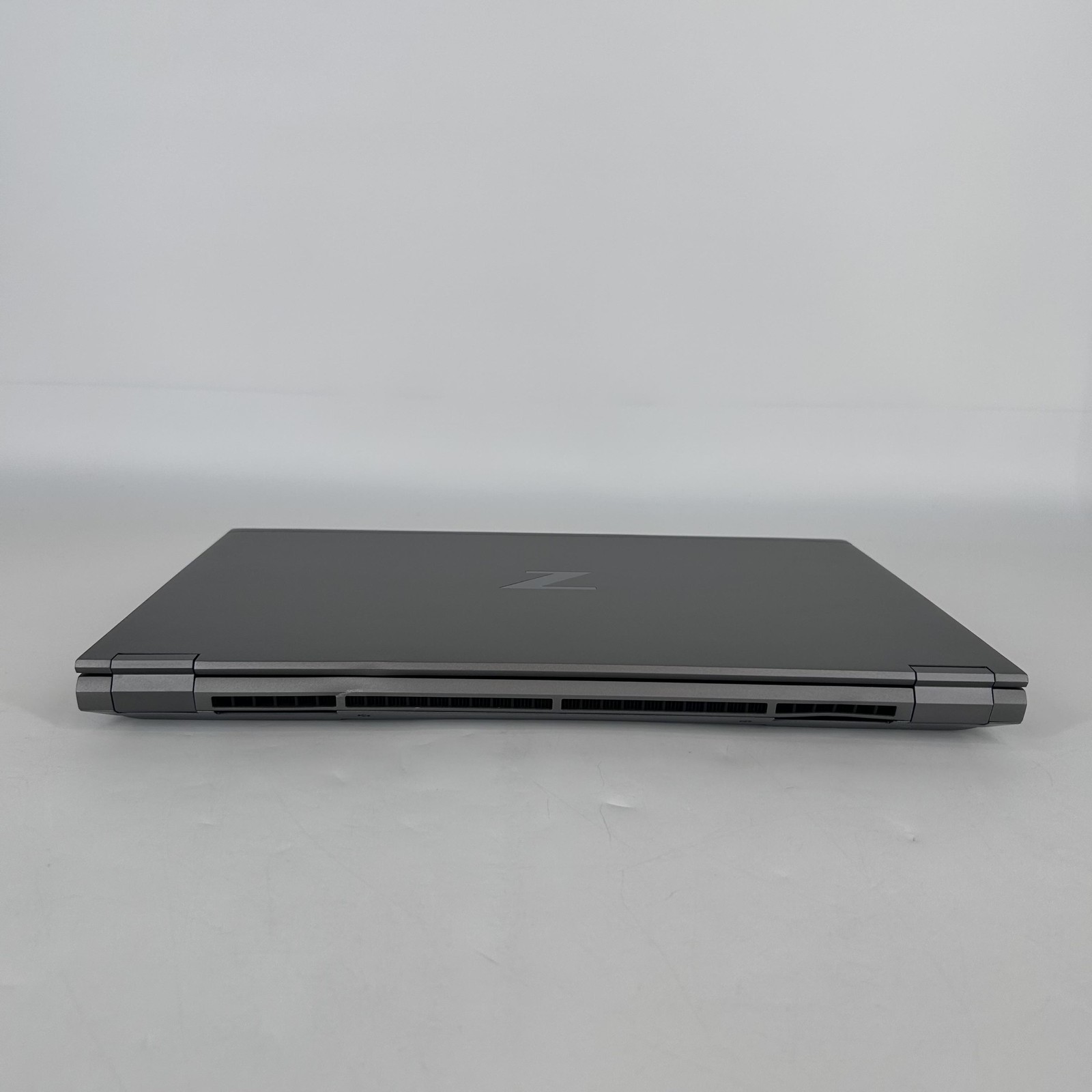 HP ZBook Fury 15 G8 FHD i7-11800H 2.30GHz 32GB 512GB SSD RTX A2000 Good
