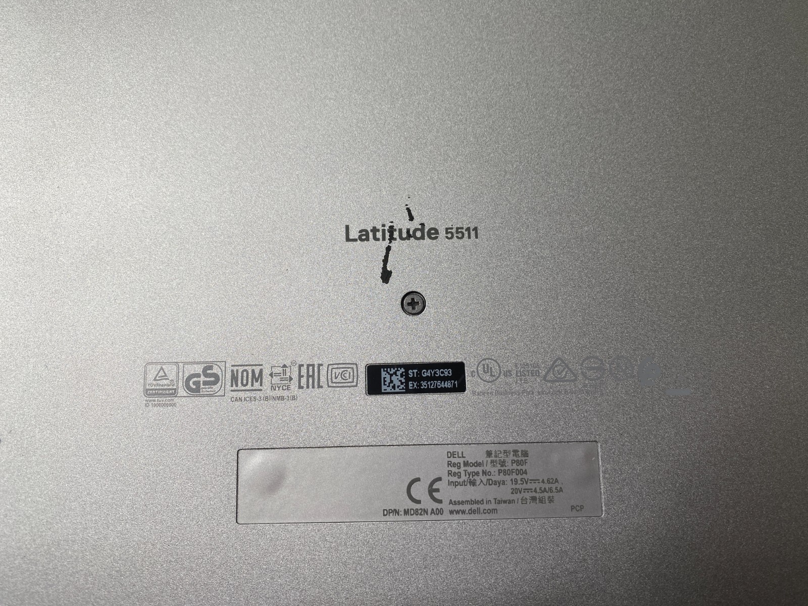 Dell Latitude 5511 15.6″ i7 16GB DDR4 256GB SSD MX250 Win11H- Chipped Bottom