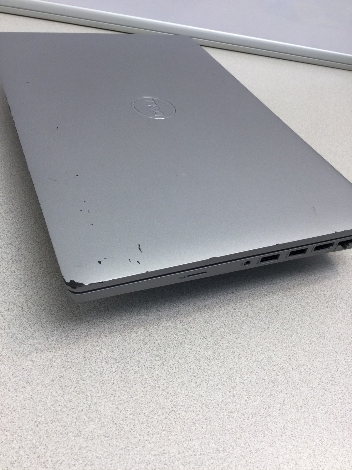Dell Latitude 5420 14” (128 GB SSD Core i5-1145G7 2.60GHz 8GB RAM ***READ****