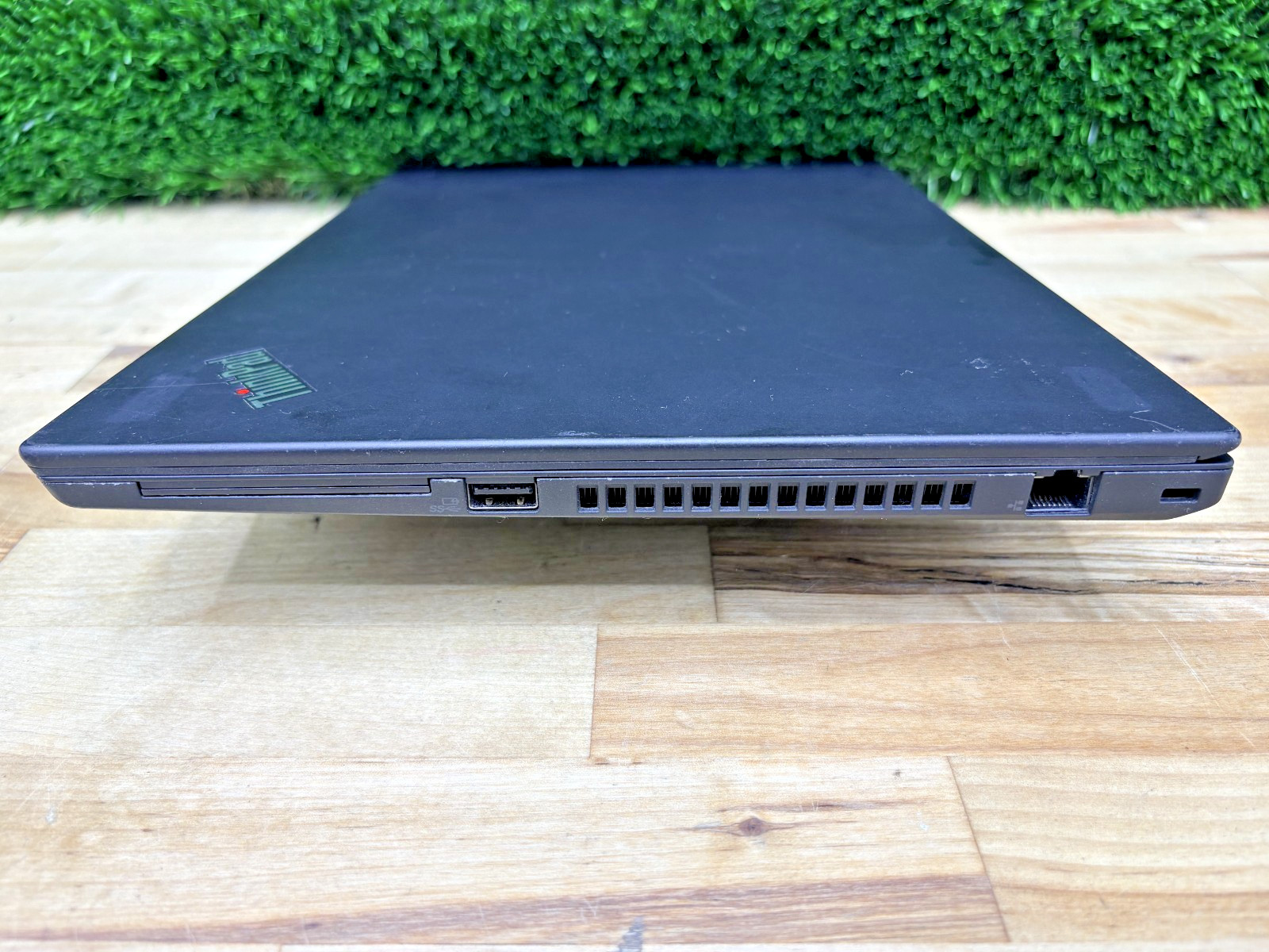 Lenovo ThinkPad T490 Intel i5-8th Gen 1.60GHz 16GB RAM 256GB SSD Windows 11 Pro*