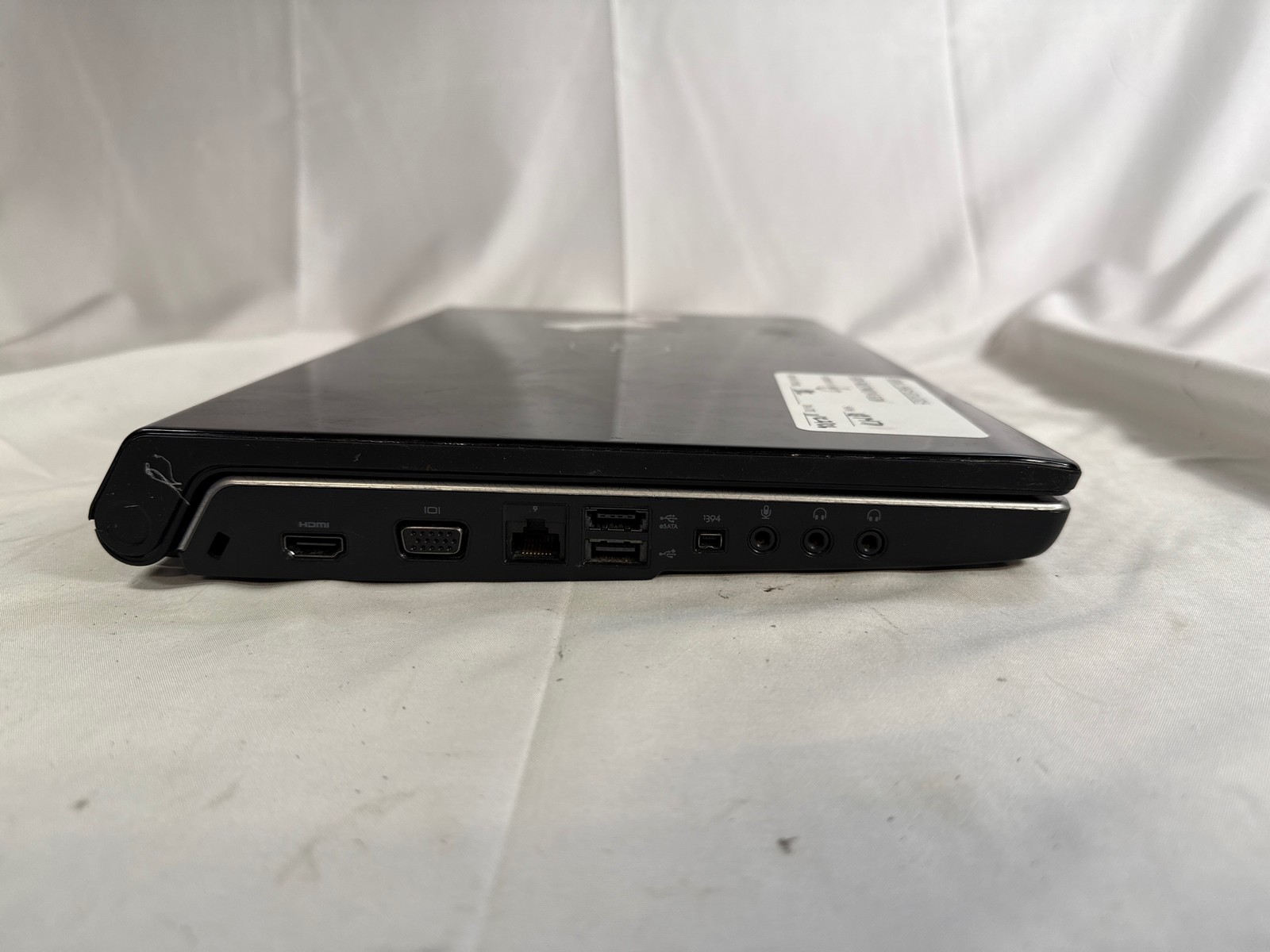 Dell Studio 1558 15.6″ i3-330M 2.13GHz 6GB No Drive