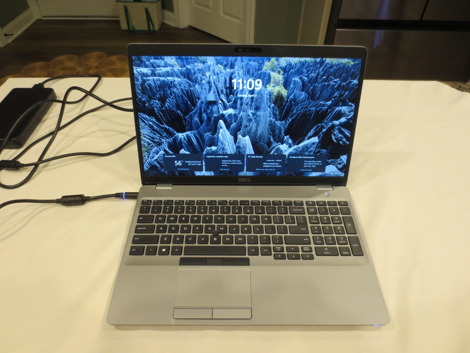 Dell Precision 3551 15.6″ i9 CPU 16GB Ram 1TB NVME HD Win 11 Pro Good Battery