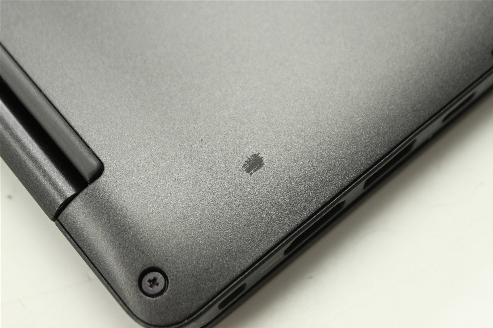 Dell Latitude 7420 14″ FHD i7-1185G7 3.0GHz 512GB SSD 16GB RAM W11P
