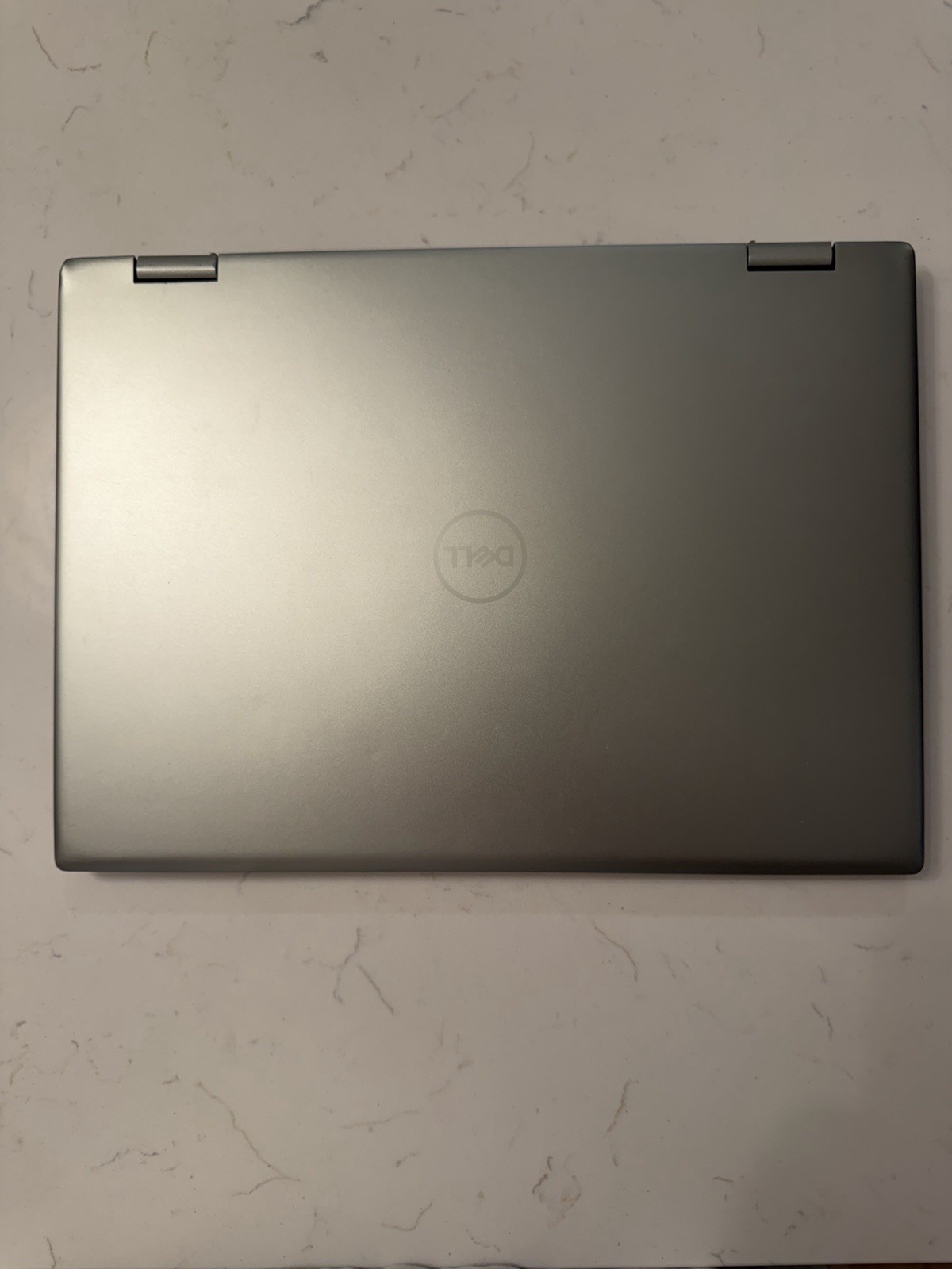 Dell Inspiron 14 2-in-1 14″ Touch Ryzen 5 5625U 8GB of RAM 512GB SSD Silver