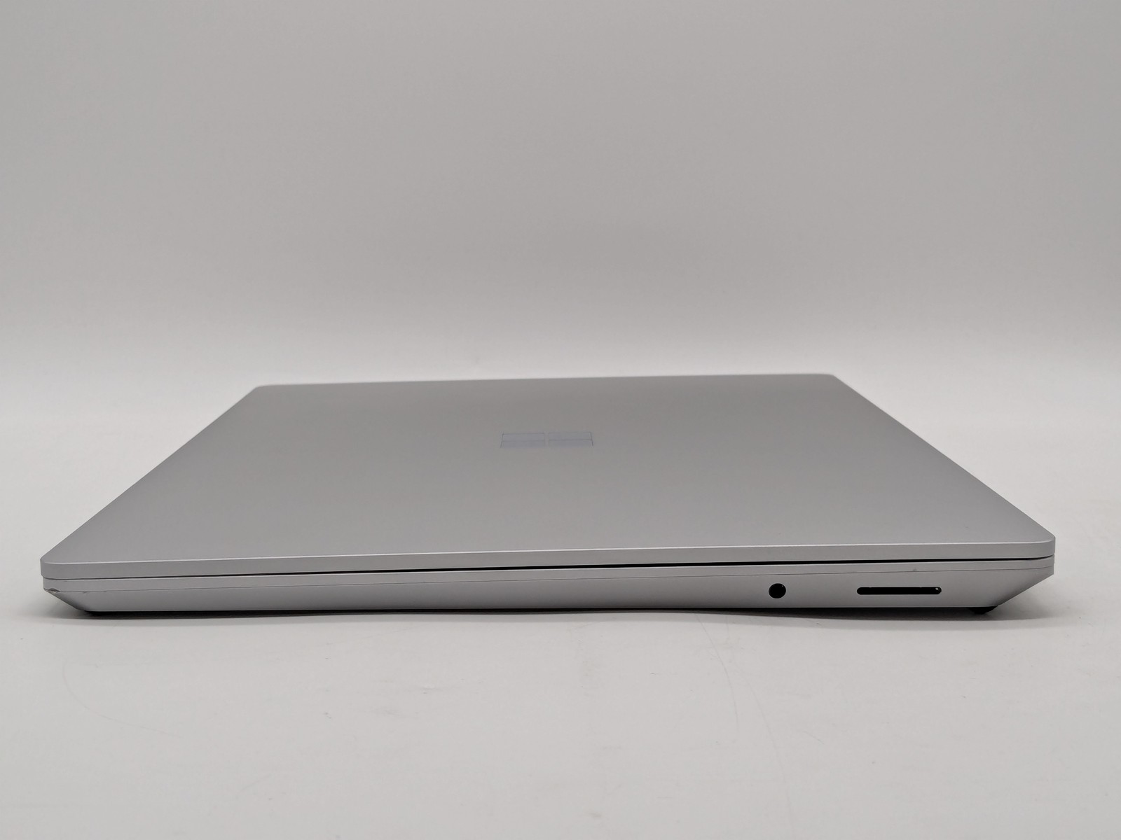 Surface Laptop 6 for Business 15″ Touch ULTRA 7 165H 512GB 16GB W11P Backlit