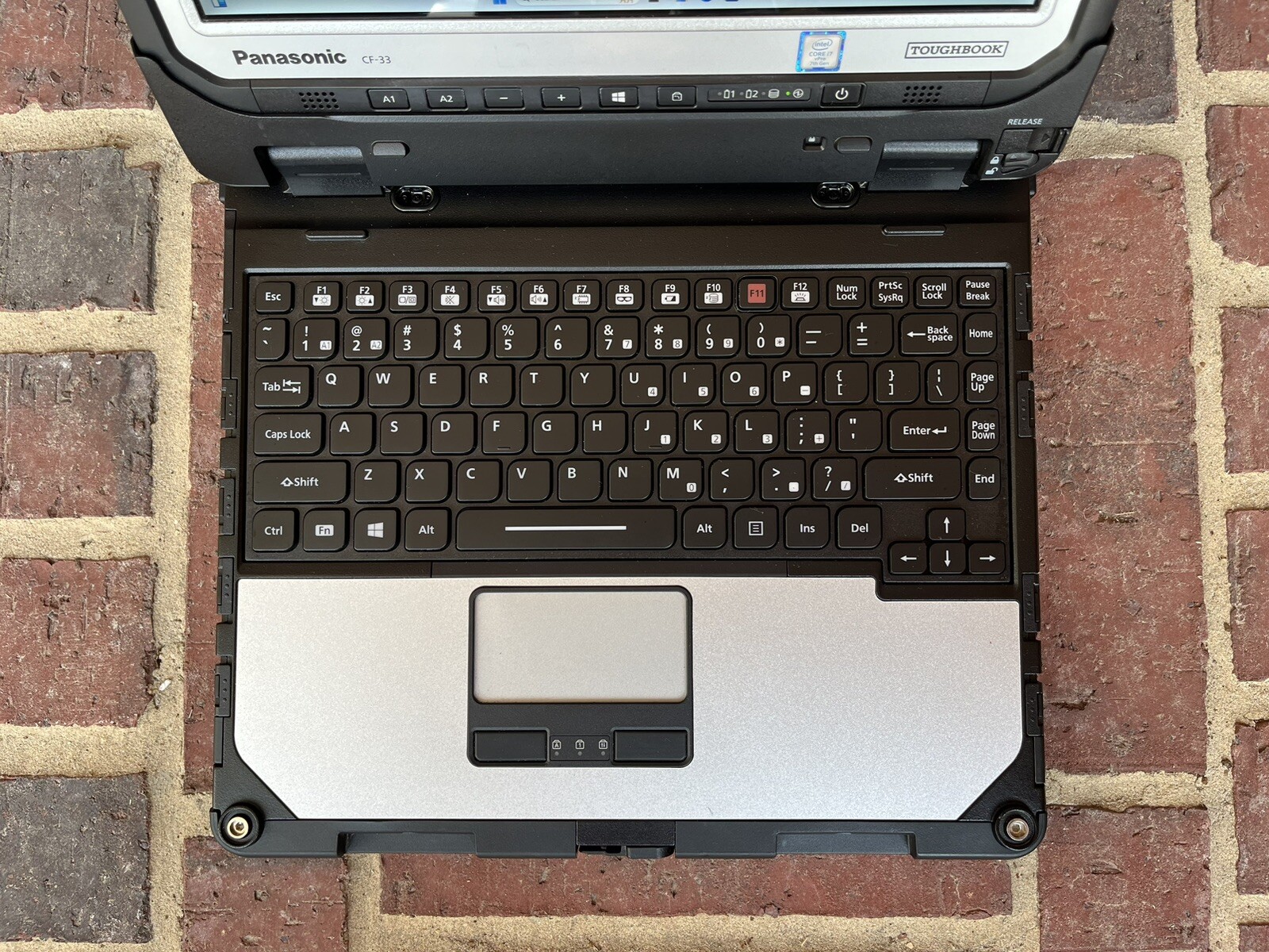 Panasonic Toughbook CF-33 2.80GHz Win 11 Core i7-7600U 16GB RAM 512GB SSD 6480Hr