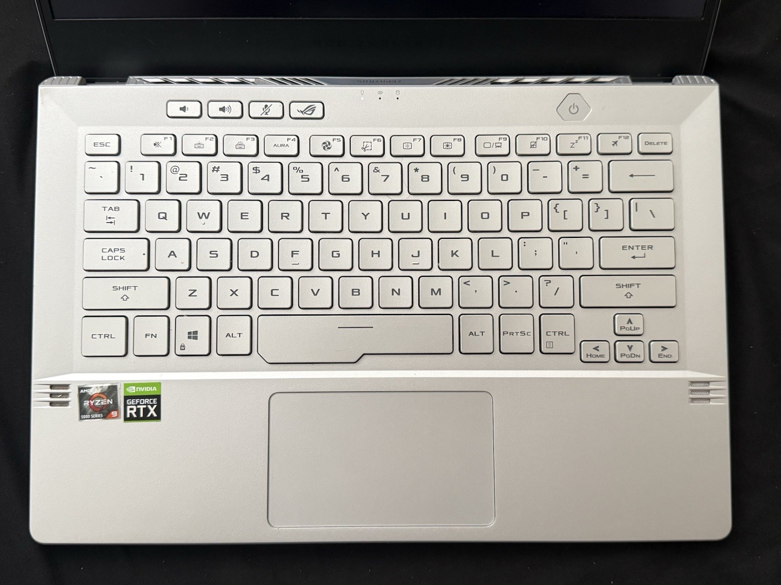 ASUS ROG Zephyrus G14 GA401QM Ryzen 9 16GB 1TB SSD RTX 3060 14″ White