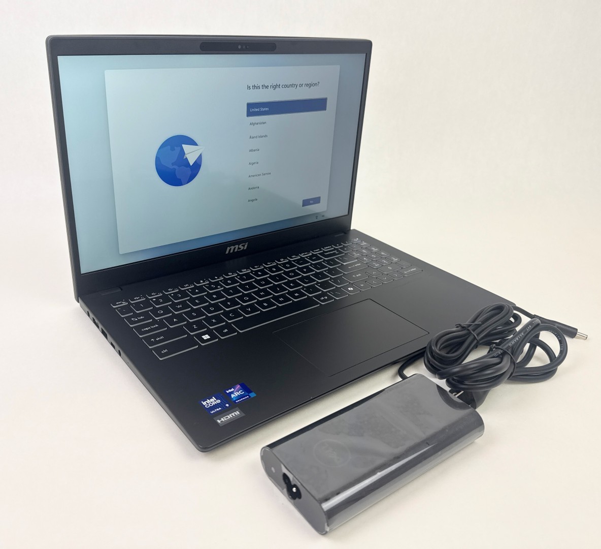 MSI Modern 15 H AI C1MTG 15.6″ Touch Ultra 9 185H 32GB 1TB SSD W11H
