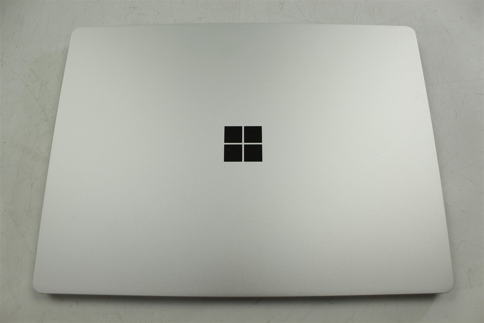 Microsoft Surface Laptop Go 2 2013 12.4″ i5-1135G7 256GB SSD 16GB RAM W11H