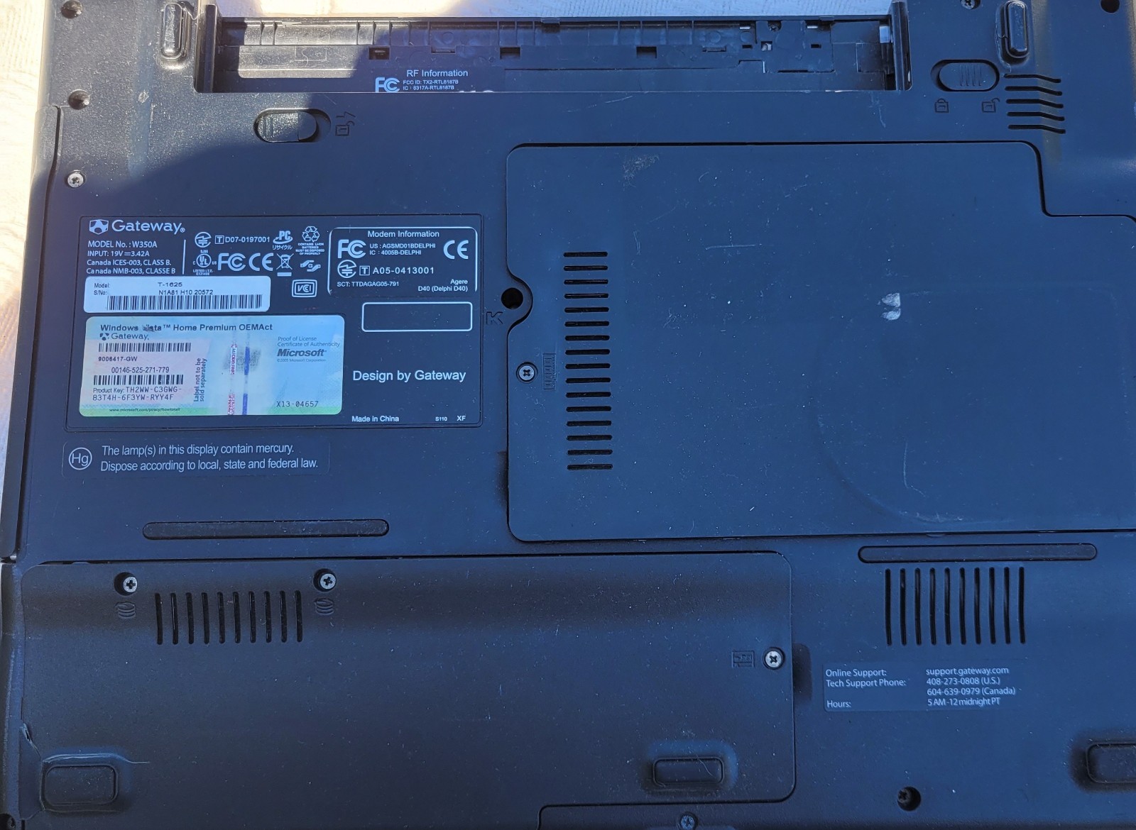 Gateway W350A 14″ Laptop AS IS Parts Only. W/ Power Adapter No Battery