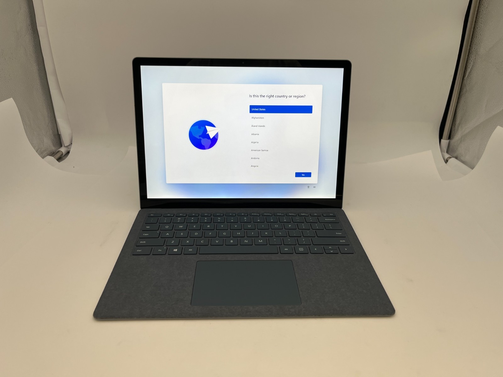 Microsoft Surface Laptop 4 1950 13.5″ Touch i5-1145G7 16GB RAM 500GB NVME