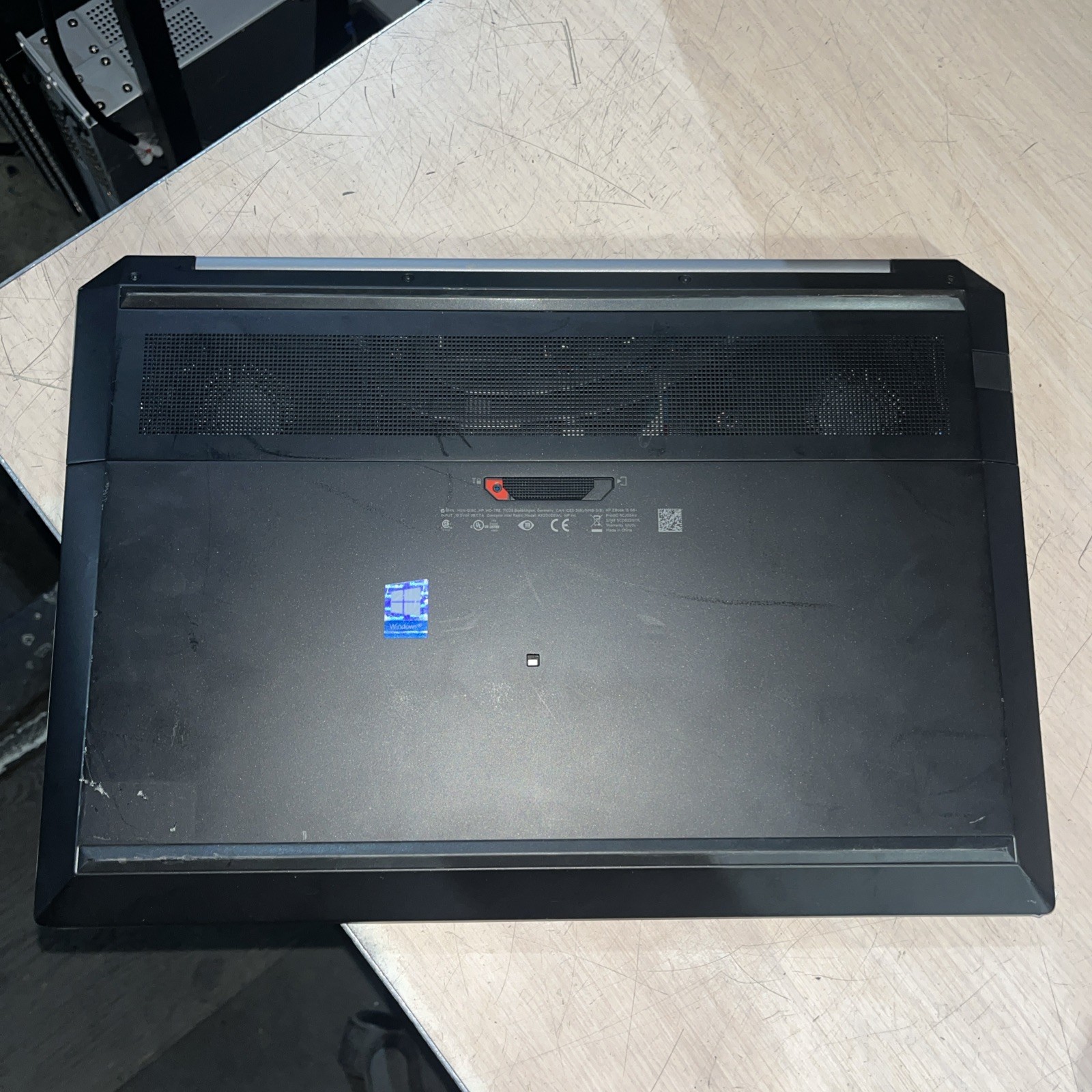 HP ZBOOK 15 G6 INTEL CORE I7-9850H 2.60GHZ 16GB RAM NO HD