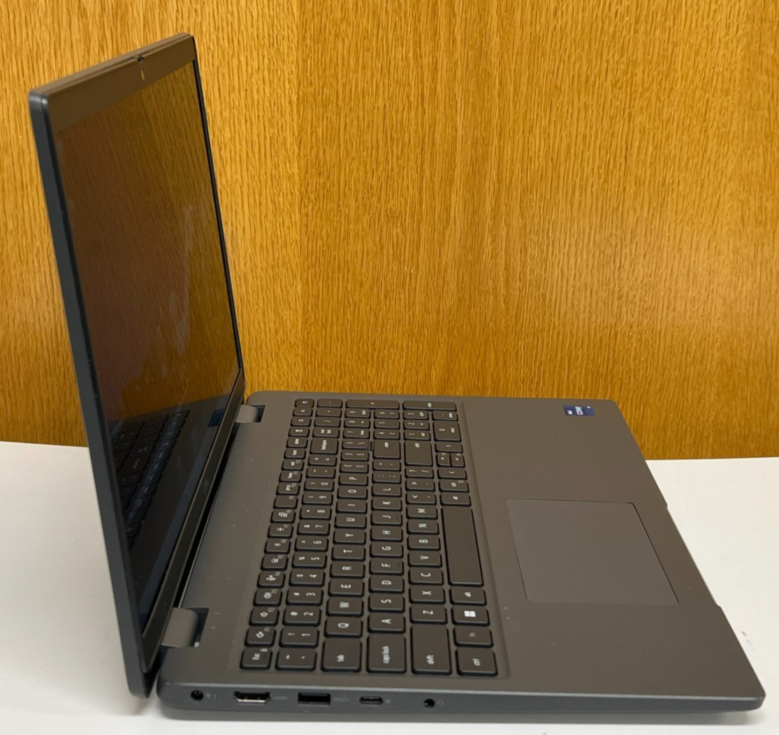 Dell Latitude 3540 15.6” (i7-1355U, 16GB RAM, 256GB SSD ) Windows 11