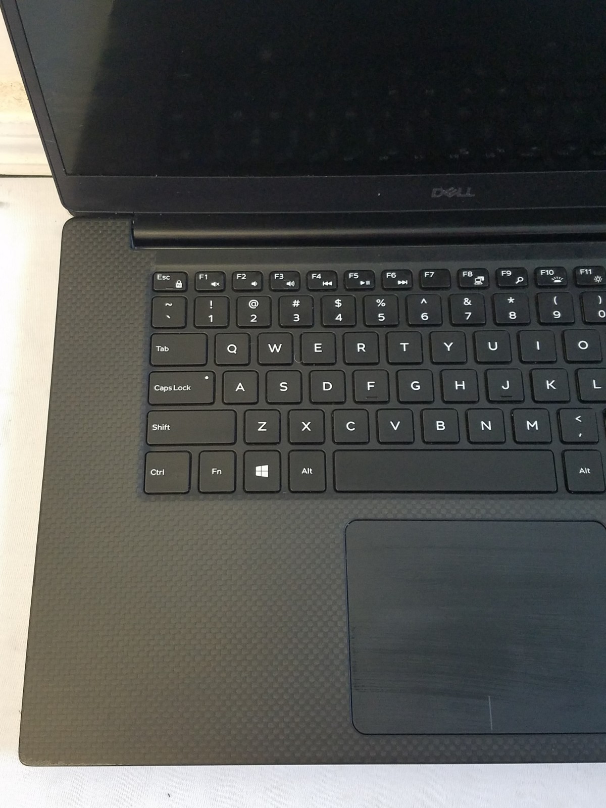 Dell Precision 5540 Laptop – Intel i9 Gen 9 – 32GB RAM – 240GB SSD – Windows 10