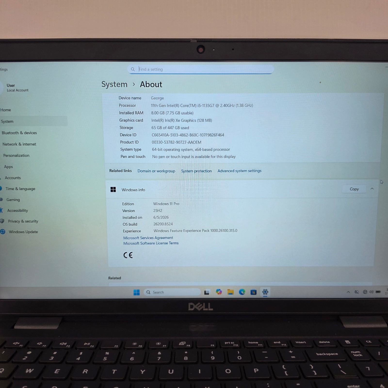 Dell Latitude 3520 15.6″ i5-1135G7 2.4Ghz Iris XE 8GB Ram Win 11 Pro Laptop