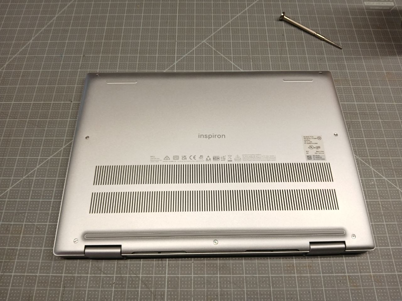 Dell Inspiron 14 7430 2-in-1 14″ Touch i7-1355U 16GB RAM 1TB SSD Mint W/ Charger