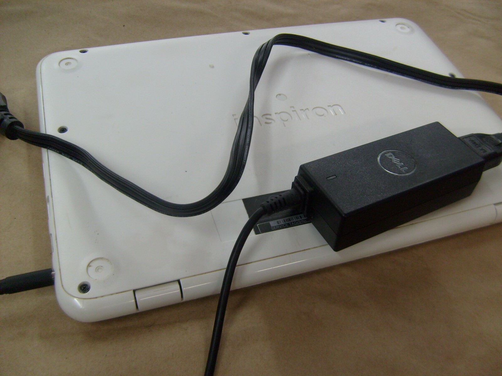 Dell Inspiron P24T ( NEEDS OPERATING SYSTEM ) – AS IS – works w/ charger !!