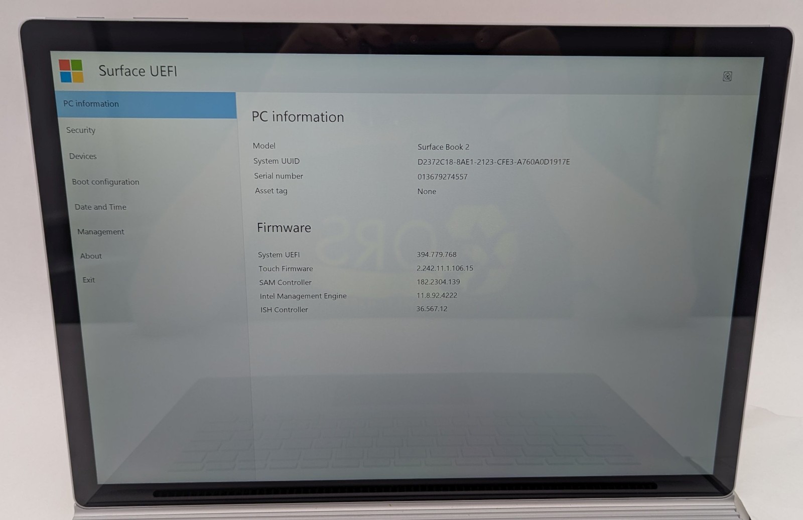 Incomplete Microsoft Surface Book 2 15″ i7-8650U 1.90GHz 16GB 256GB NVMe NVIDIA