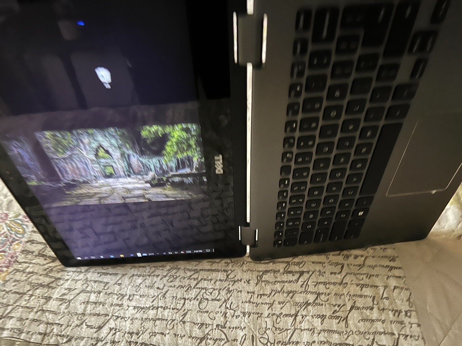 Dell inspiron 13 7000 Touch Screen Tablet 2-in-1 Book Case Included