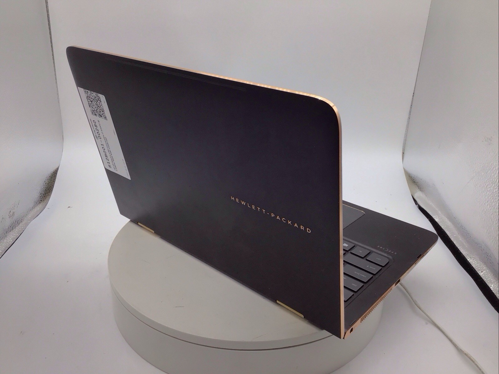 HP Spectre x360 13.3″ Laptop i7-6700U 16GB RAM 512GB SSD Windows 11 Pro Used RD
