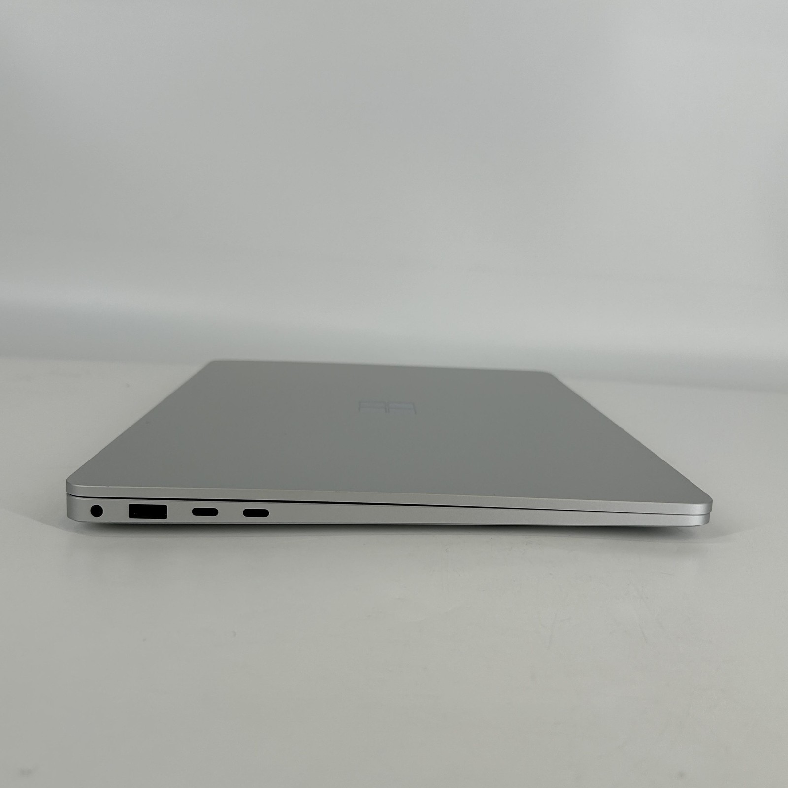 Microsoft Surface Laptop 7 13.8 2K TOUCH 2.2 GHz Ultra 7 268V 32GB 512GB SSD