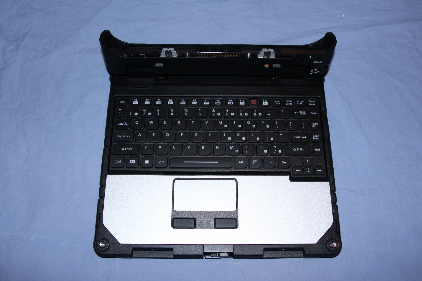 Panasonic Toughbook CF-33 MK2 i7-10810U 16GB/512GB/GPS/4G LTE/Serial/Keyboard