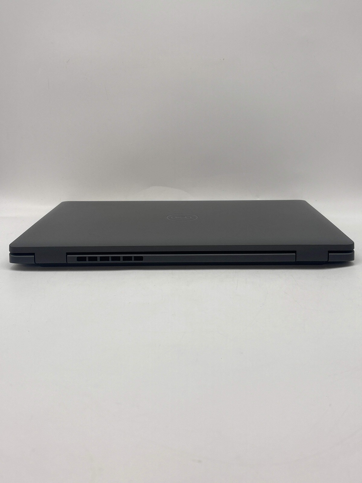 Dell Latitude 3540 15.6″ Intel Core i5-1335U 8GB RAM 256GB SSD Black – Used
