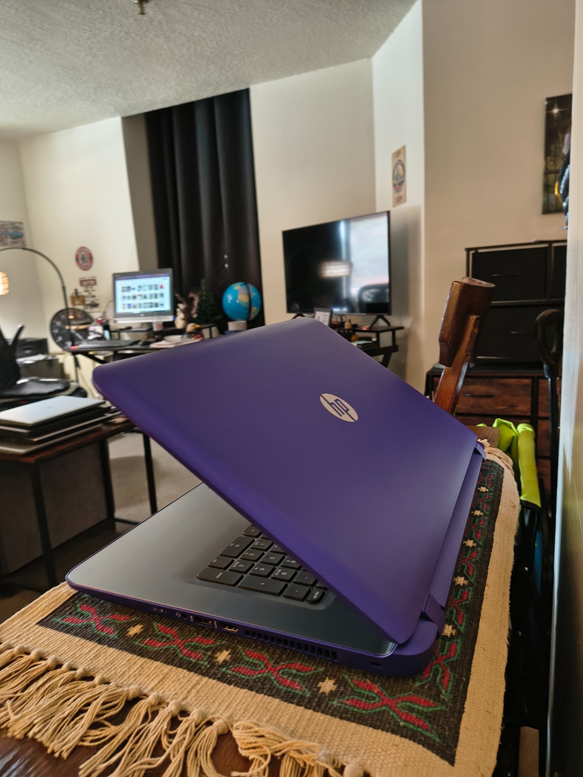 HP Pavilion 17-g138cy Touch AMD A6-6310 W/Radeon R4 GPU 12GB 256GB SSD W11Hm