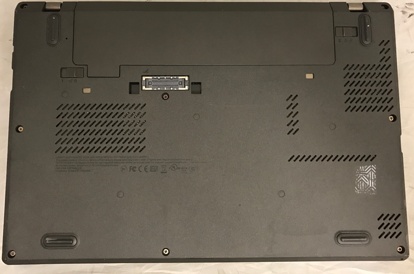Lenovo ThinkPad X250 12.5″ Core i5-5300U 2.3GHz 8GB RAM -NO HDD / NO HDD CADDY