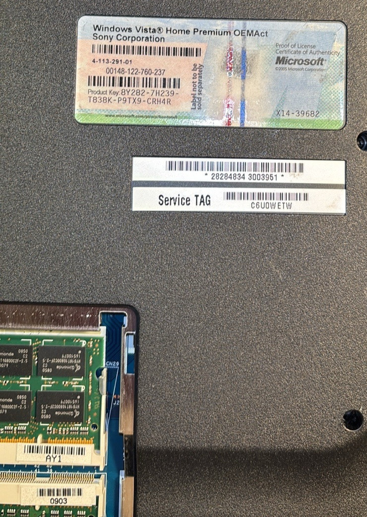 Sony VAIO PCG-7154L 3GB RAM Boots to Ubuntu. No battery.
