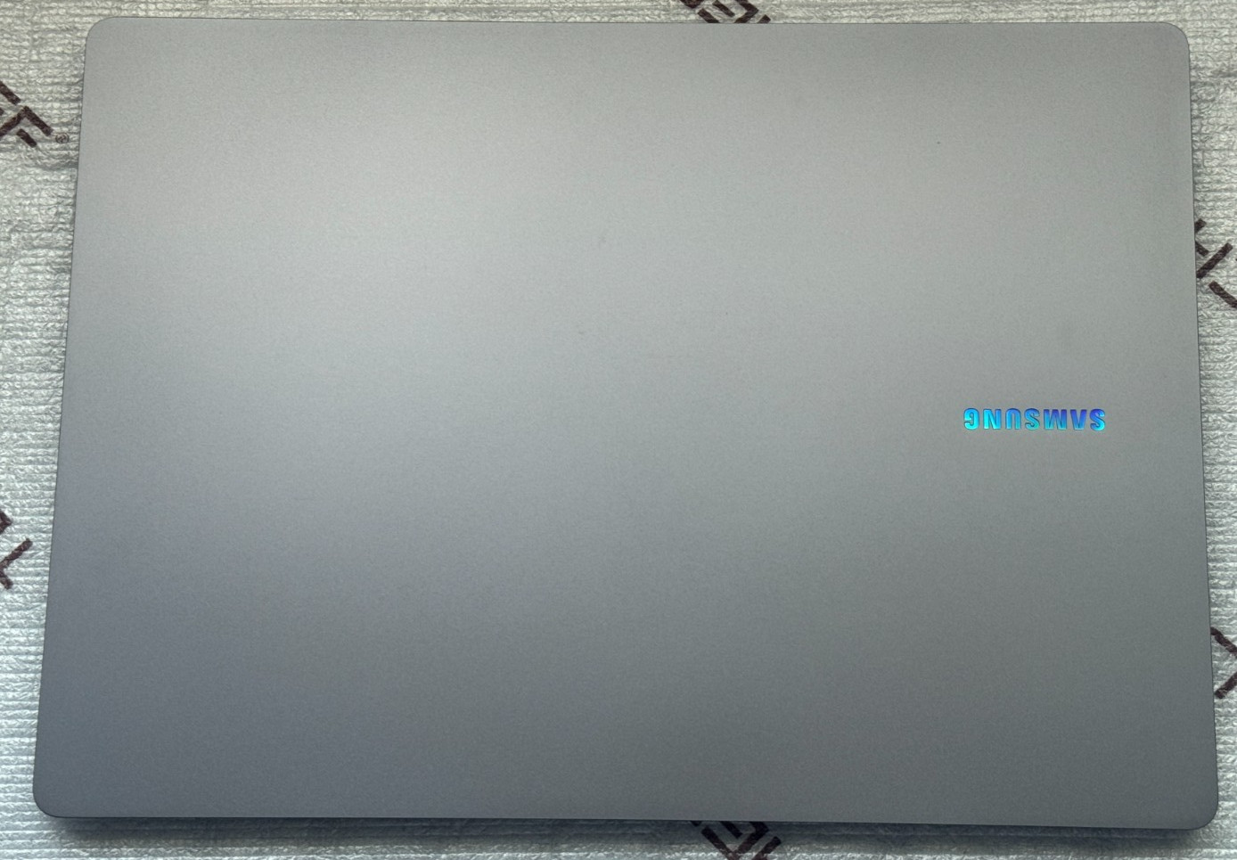 Samsung Galaxy Book5 Pro 14″ 3K AMOLED Touch Laptop Ultra 7 256V 16GB RAM 512GB