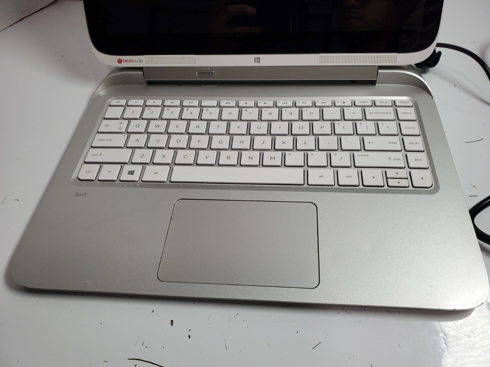 HP Split x2 13.3” Touchscreen Intel Core i3-4012Y / 4GB RAM – DEAD BATTERY