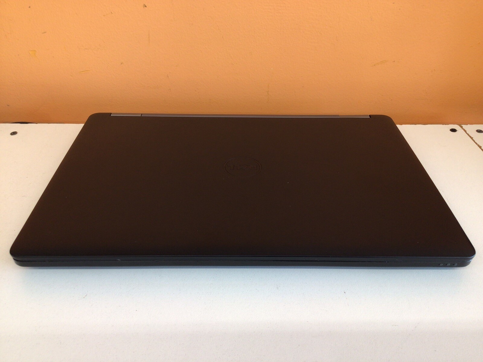 Dell Latitude E5570 I5-6300U 2.4GHz 8GB DDR4 Ram 256GB M.2 Sata SSD Win 10 Pro