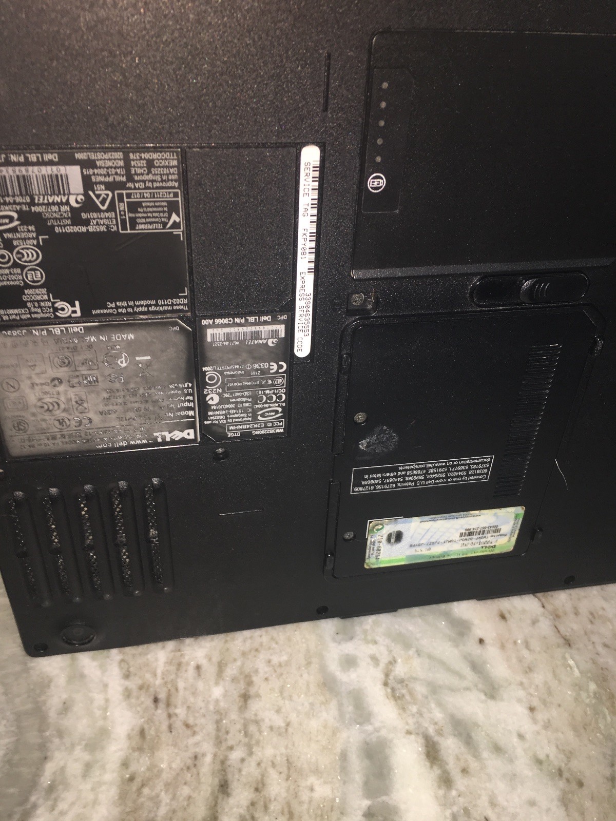 DELL Inspiron 6000 Laptop 1.73 GHz 512 MB CD/DVD-RW AC Adapter + Battery (NO HDD