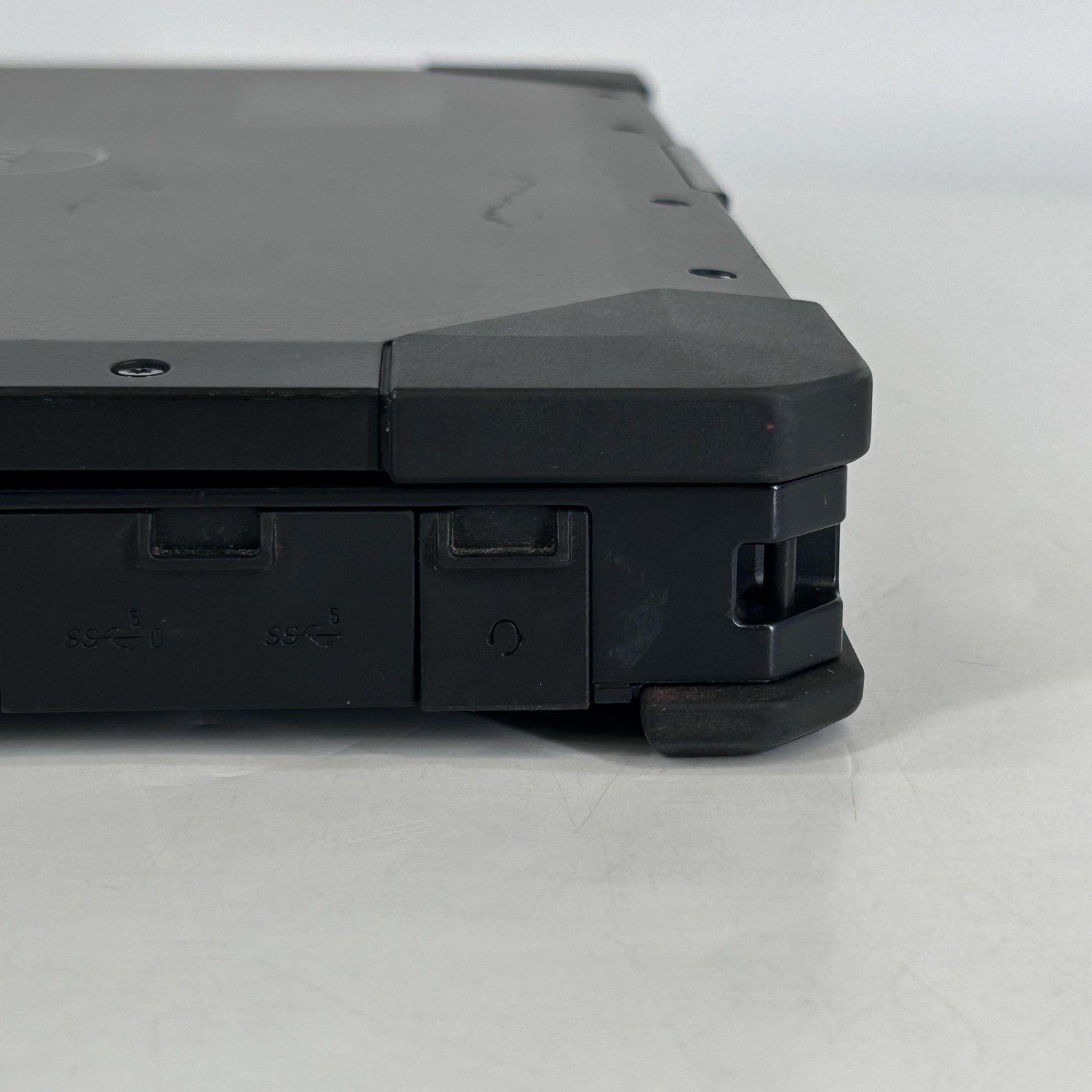 Dell Latitude 5430 Rugged 14 FHD TOUCH i7-1185G7 3.GHz 16GB 256GB Missing Handle